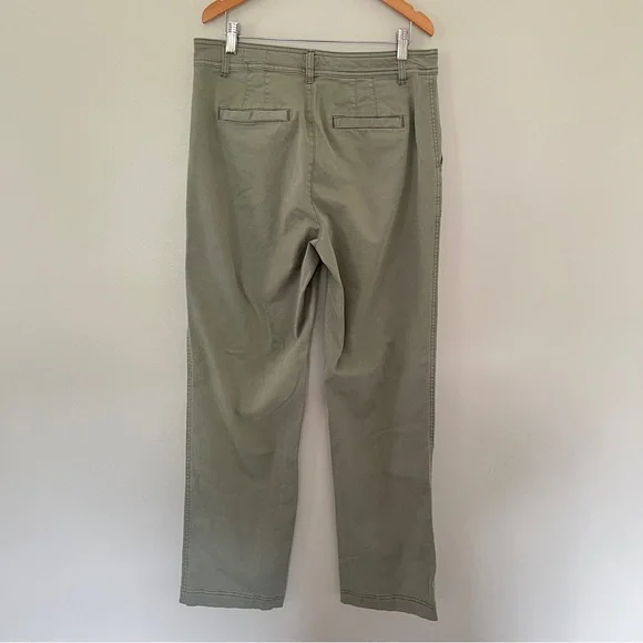 GAP Girlfriend Khaki Green Chinos Pants Relaxed Fit - Picture 6 of 9